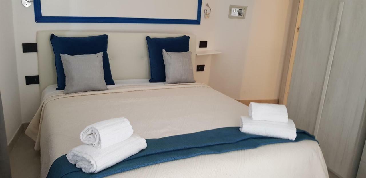 Albeldi' Hotel Домус де Мария Екстериор снимка